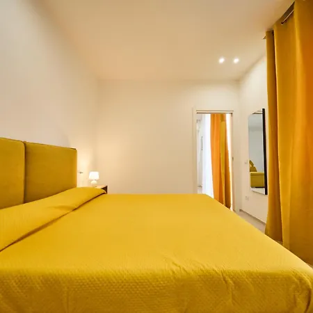 Apartment Umberto Piacenza